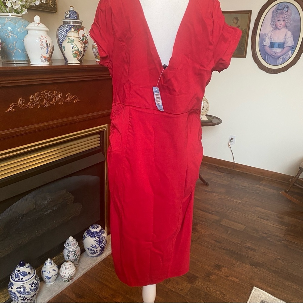 Torrid Retro Red Bow Front Bodycon Midi Dress Size 20 NWT - Picture 6 of 7